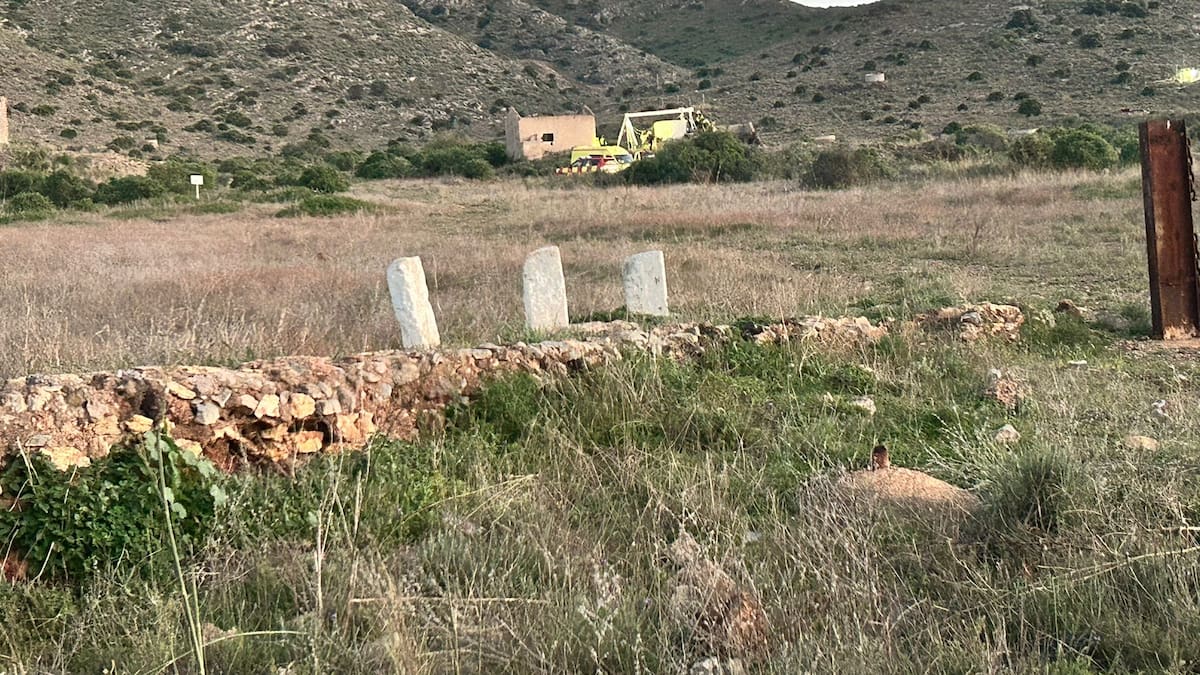 Muere al caer en una mina abierta en Llano del Beal, Cartagena