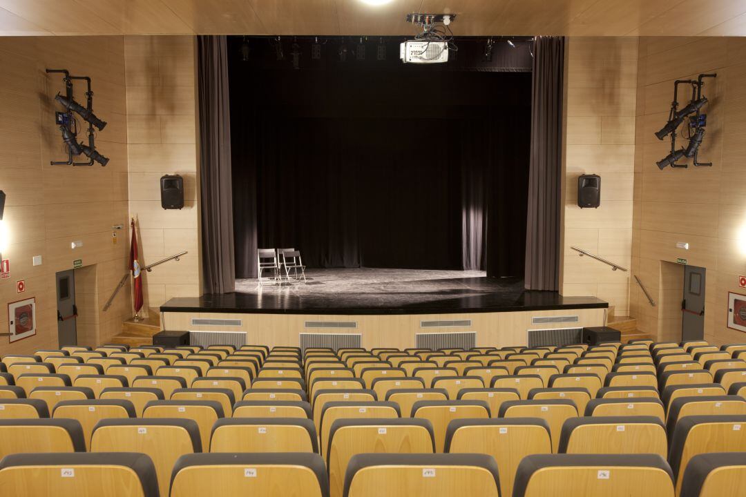Auditorio del Centro Cultural de la villa ribereña