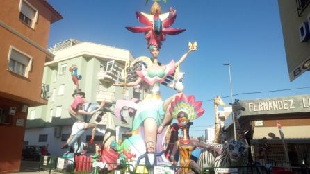 Falla Darrere del Castell, tercer premio Sección Primera.