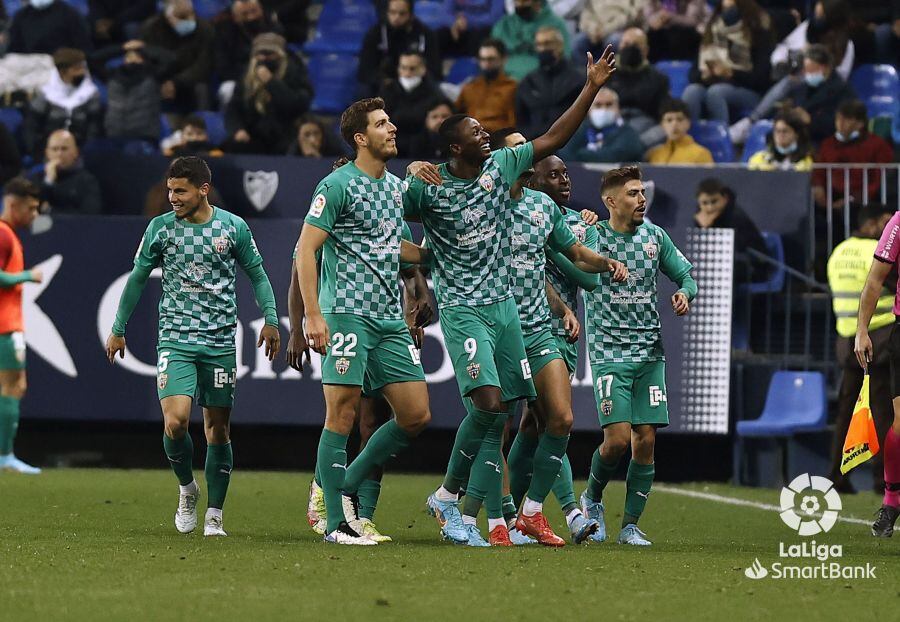 La celebración del gol de Sadiq.