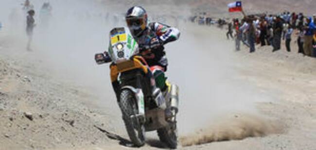 El piloto español Marc Coma, durante el especial de la cuarta etapa del Rally Dakar 2011 entre Jujuy (Argentina) y Calama (Chile)