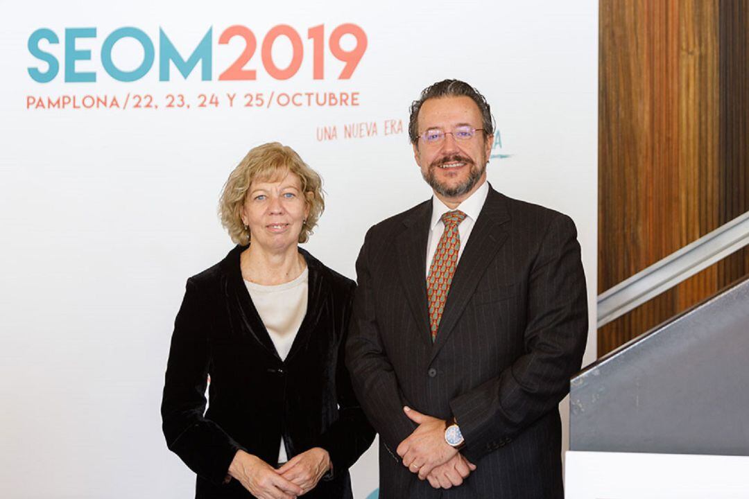 Los doctores Rodríguez-Lescure y Enriqueta Felip