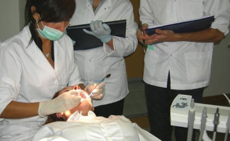 Reclaman un higienista dental para la zona norte de la provincia.