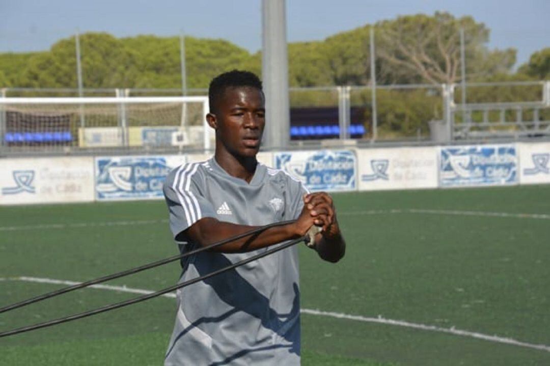 Arona Diawara en un entreno.