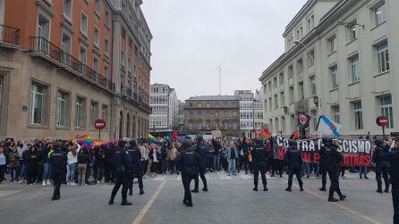 Concentración contra el acto de Vox en A Coruña