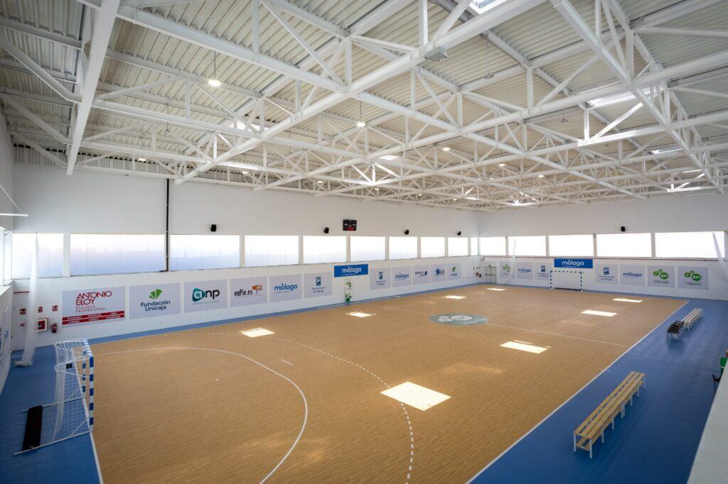 El pabellón Diego Carrasco en Puerto de la Torre acogera este domingo el torneo  ‘Balonmano para todos’