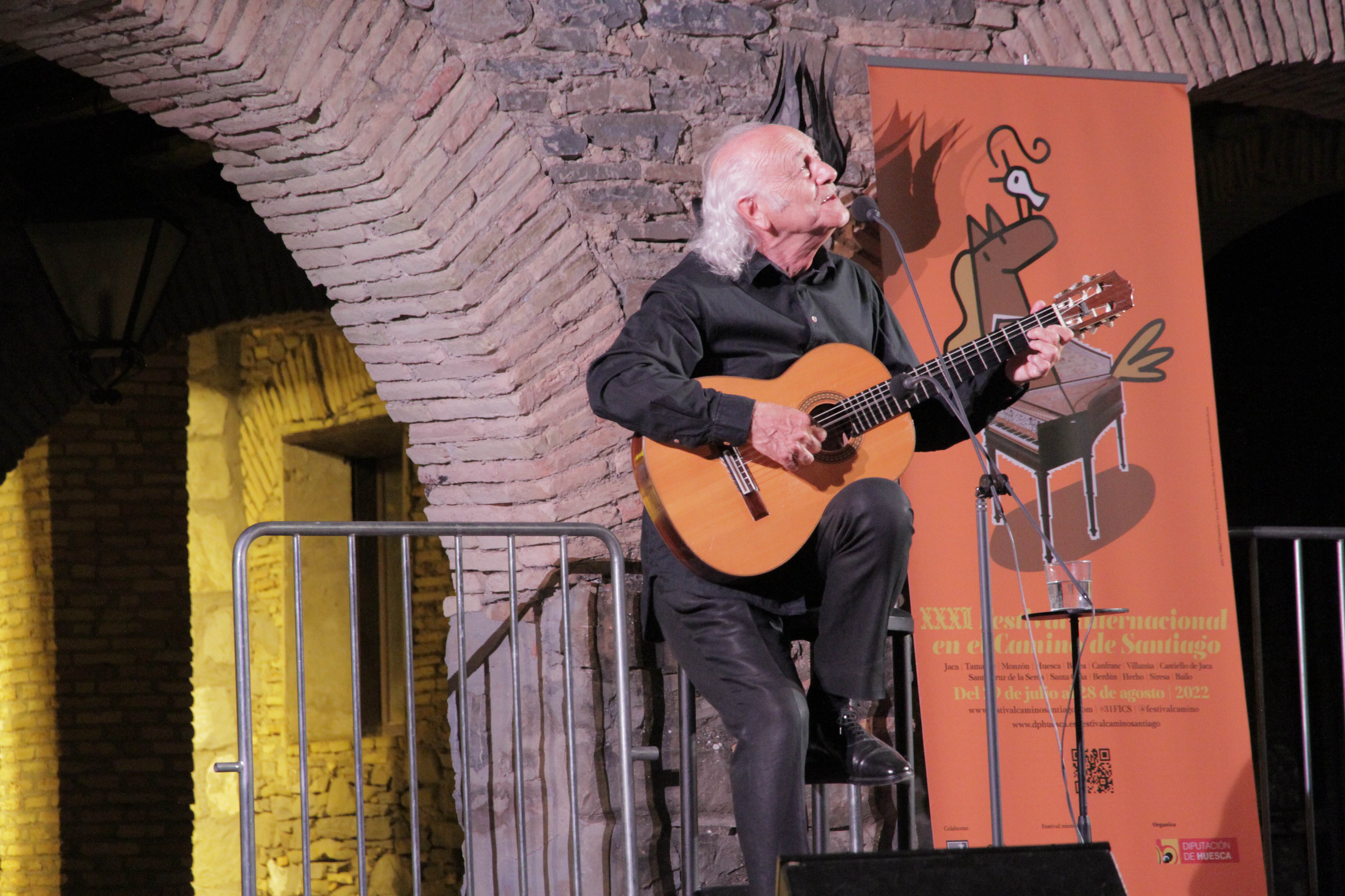 Amancio Prada cerraba  en Jacalos conciertos del Festival Internacional en el Camino de Santiago