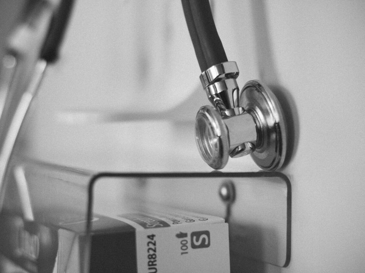 Tomás Rubio (médico): "Nunca estás emocionalmente preparado para ver morir personas solas en su habitación"