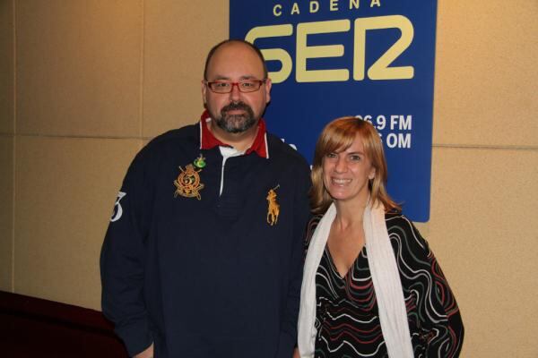 Carlos Ruiz Zafón junto a Gemma Nierga en La Ventana