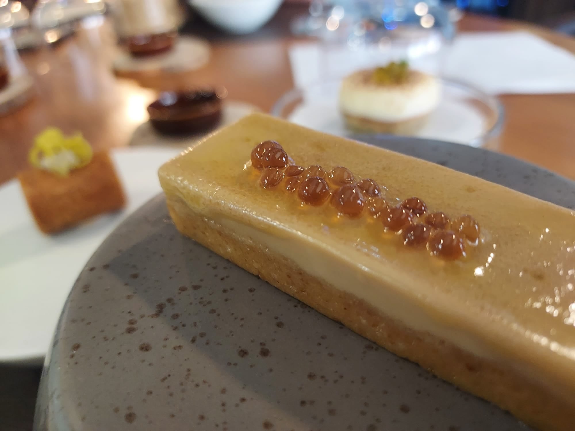 Inés, el gran &#039;hit&#039; de 12 Tapas, es una mezcla de foie y tortas de Inés Rosales, elaborada a la manera de una tarta de queso.