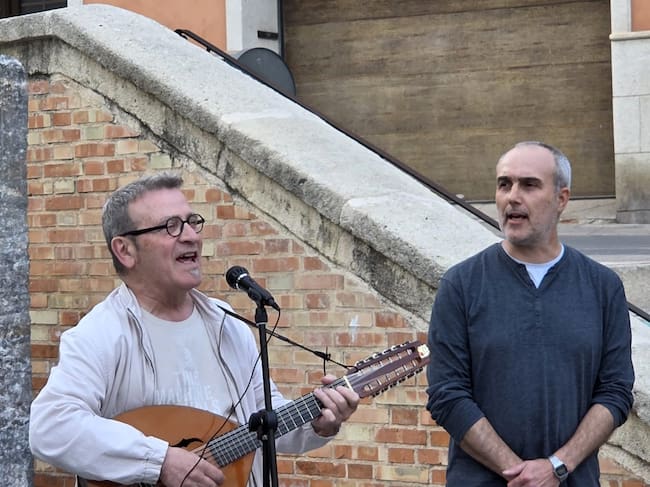 Pepe Cabanes dando el cante