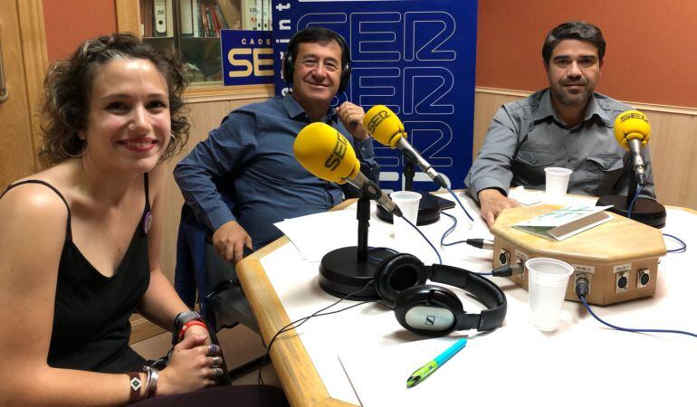 Políticos del Sur de Madrid debaten sobre la moción de censura contra el gobierno de Mariano Rajoy.