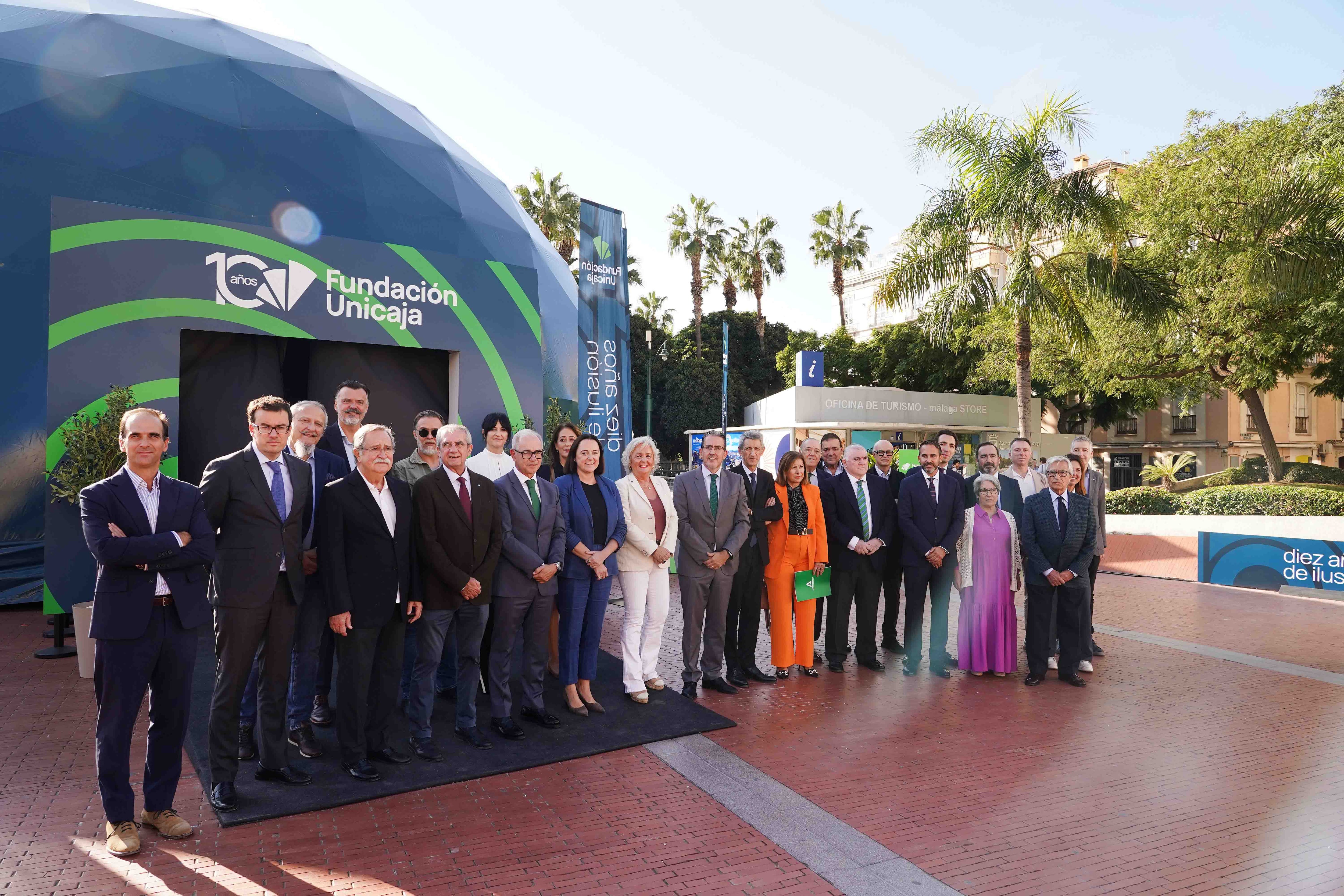 Un momento de la presentación de la carpa en la céntrica Plaza de la Marina de Málaga