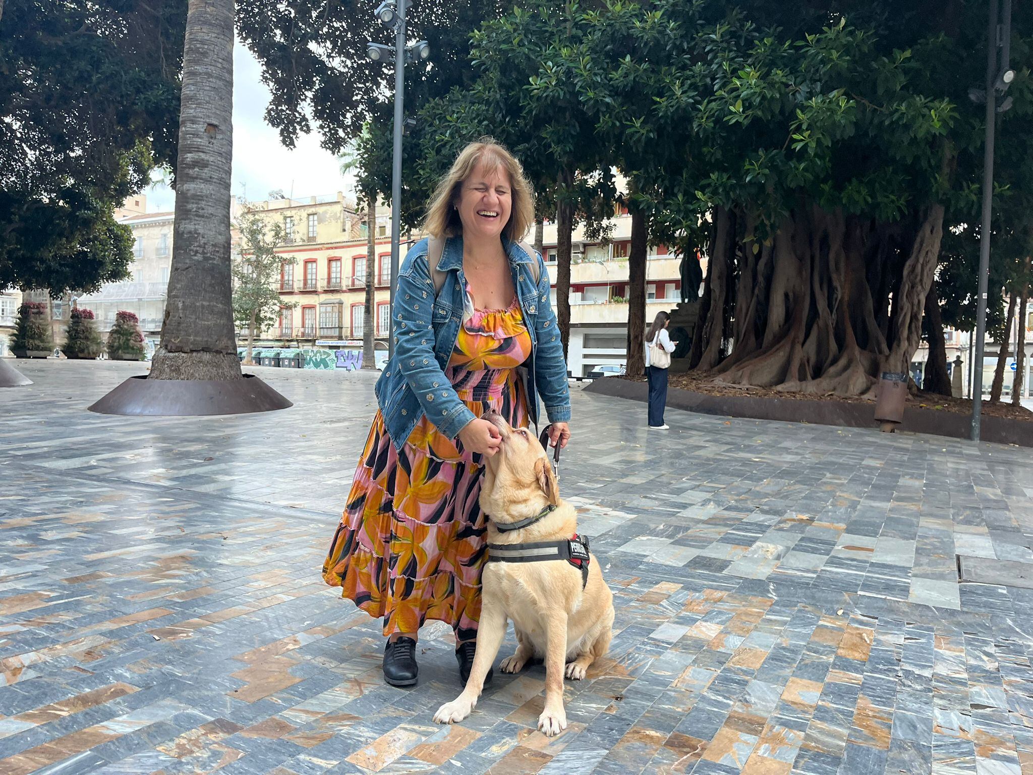 Rosadelia y Woko, su perro guía