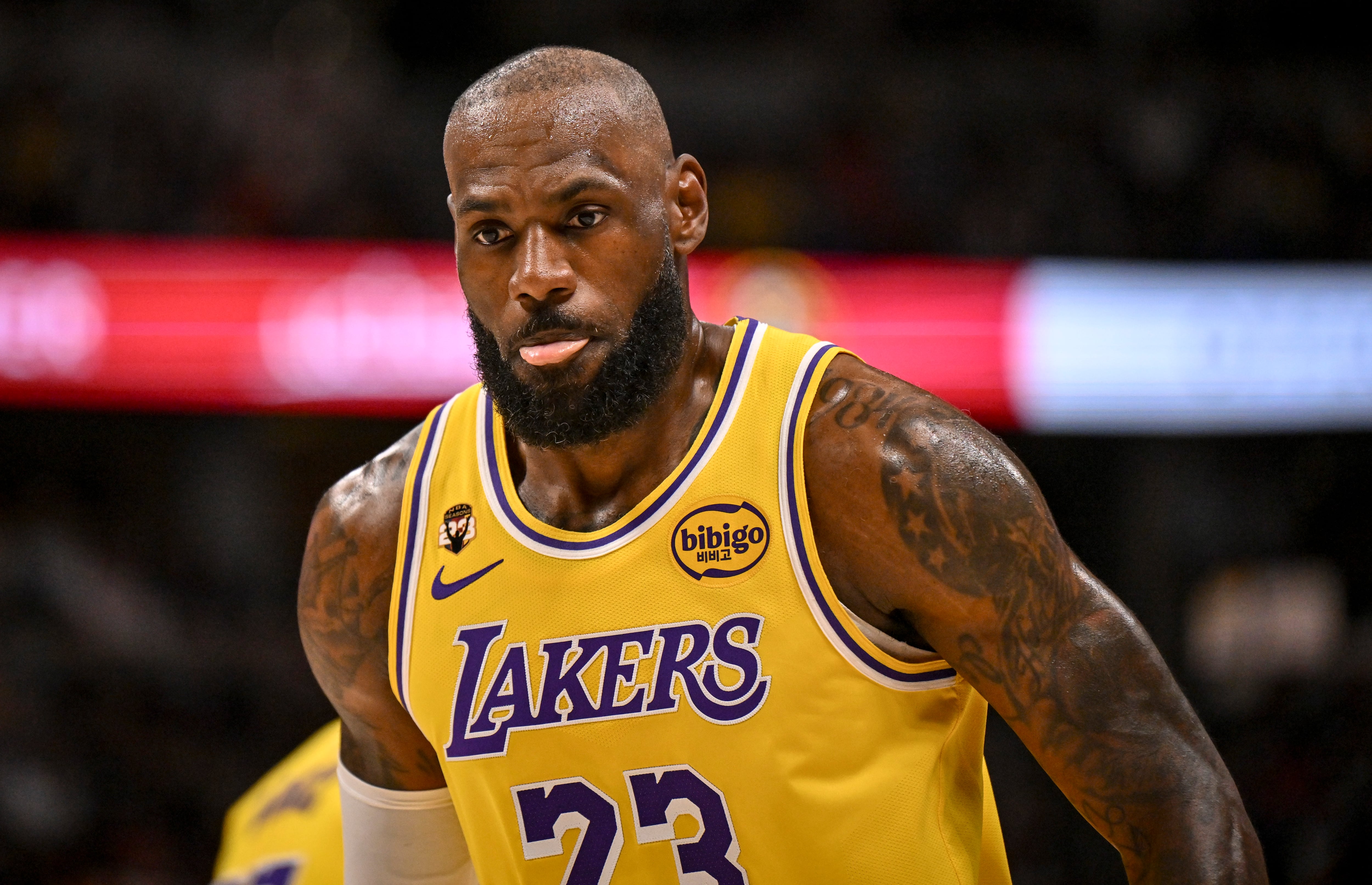 LeBron James durante el partido contra Denver Nuggets