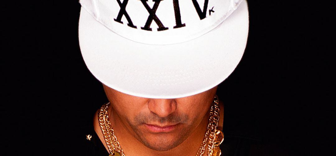 La asociación Ncuadres recrea grandes portadas de discos en su nueva exposición