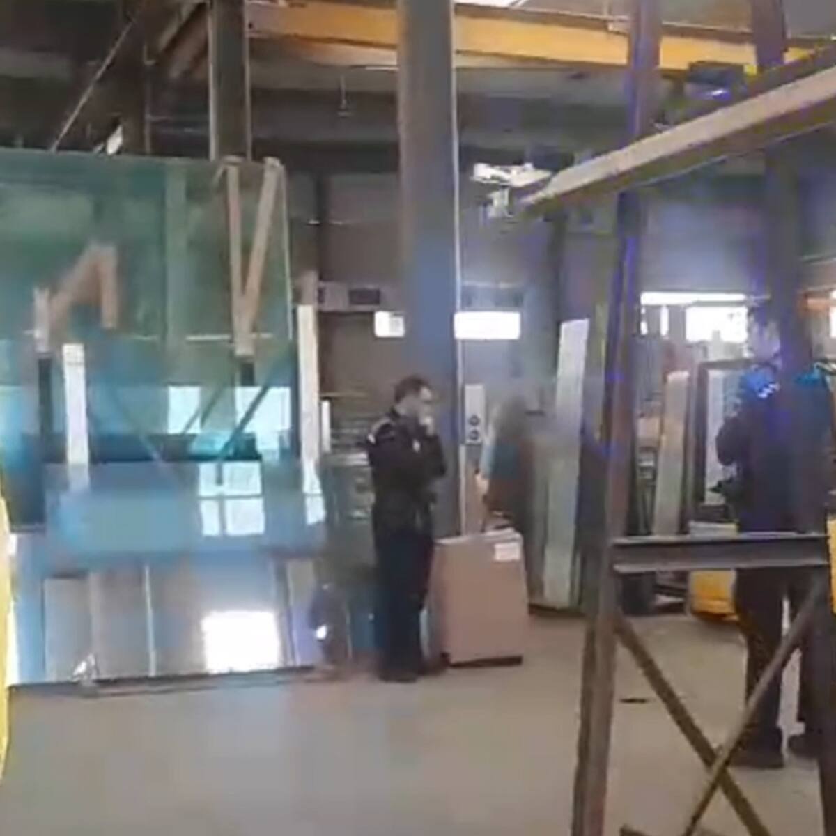 Herido muy grave un trabajador en Humanes de Madrid aplastado por más de 400 kilos