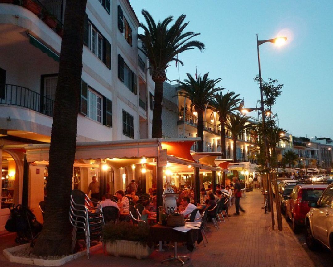 Restaurant al port de Maó