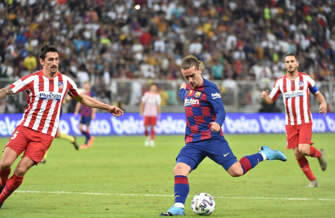 Griezmann, con el Barça, durante la pasada Supercopa de España, contra el Atlético