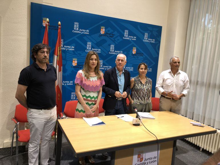Representantes de la Junta de Castilla y León en la presentacaión de la oferta cultural del segundo semestre de 2018
