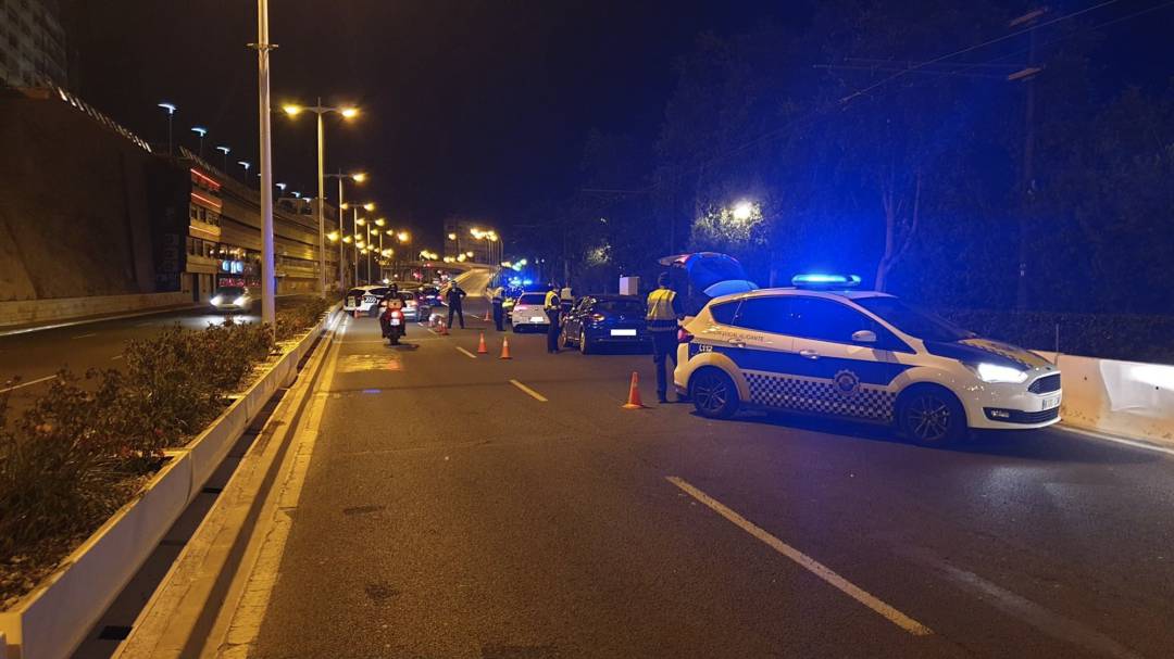 El dispositivo de control policial se ha extendido este fin de semana por toda la Comunitat Valenciana