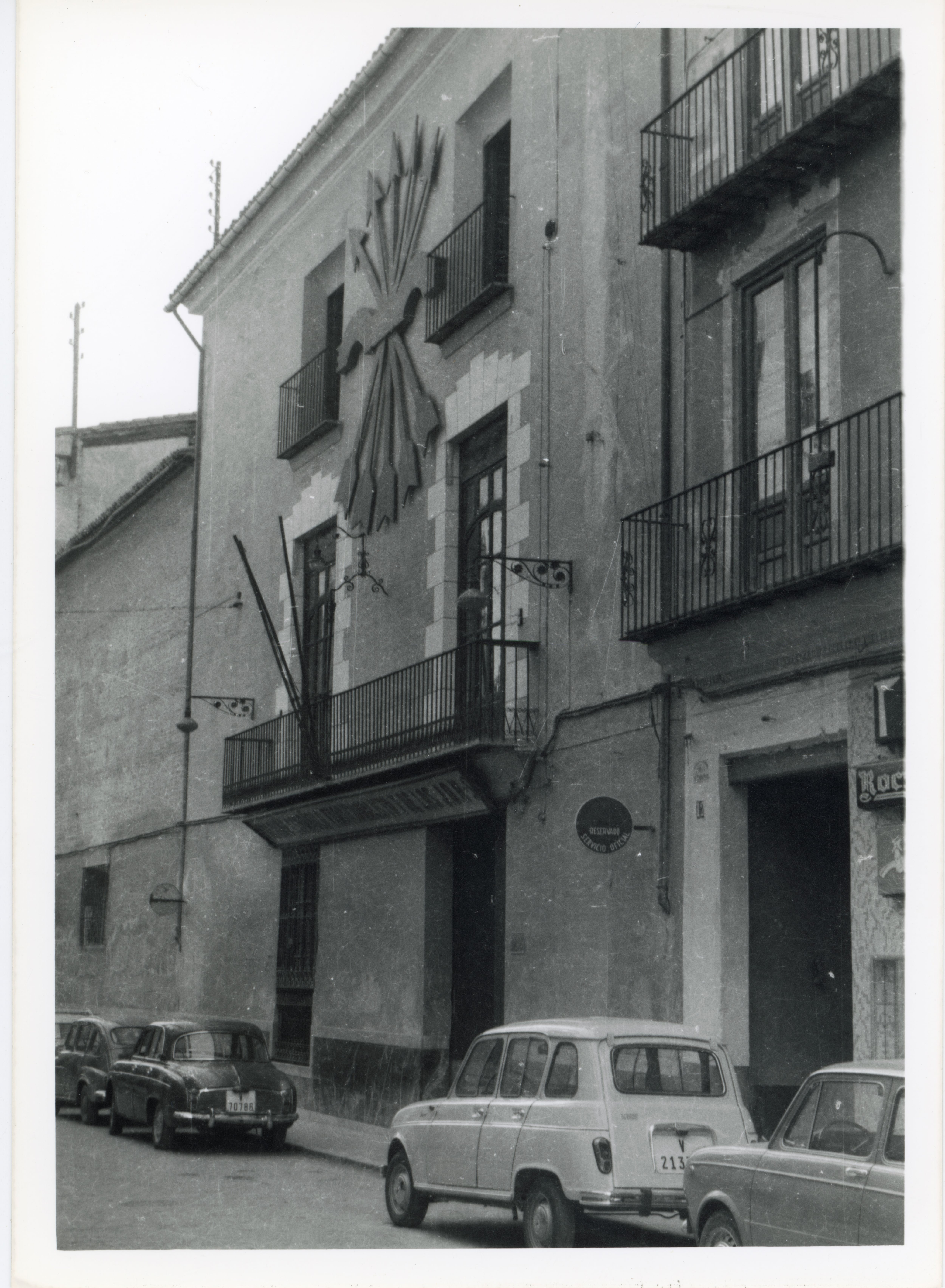 La actual Casa de la Joventut fue la sede de la Falange en la capital de la Costera