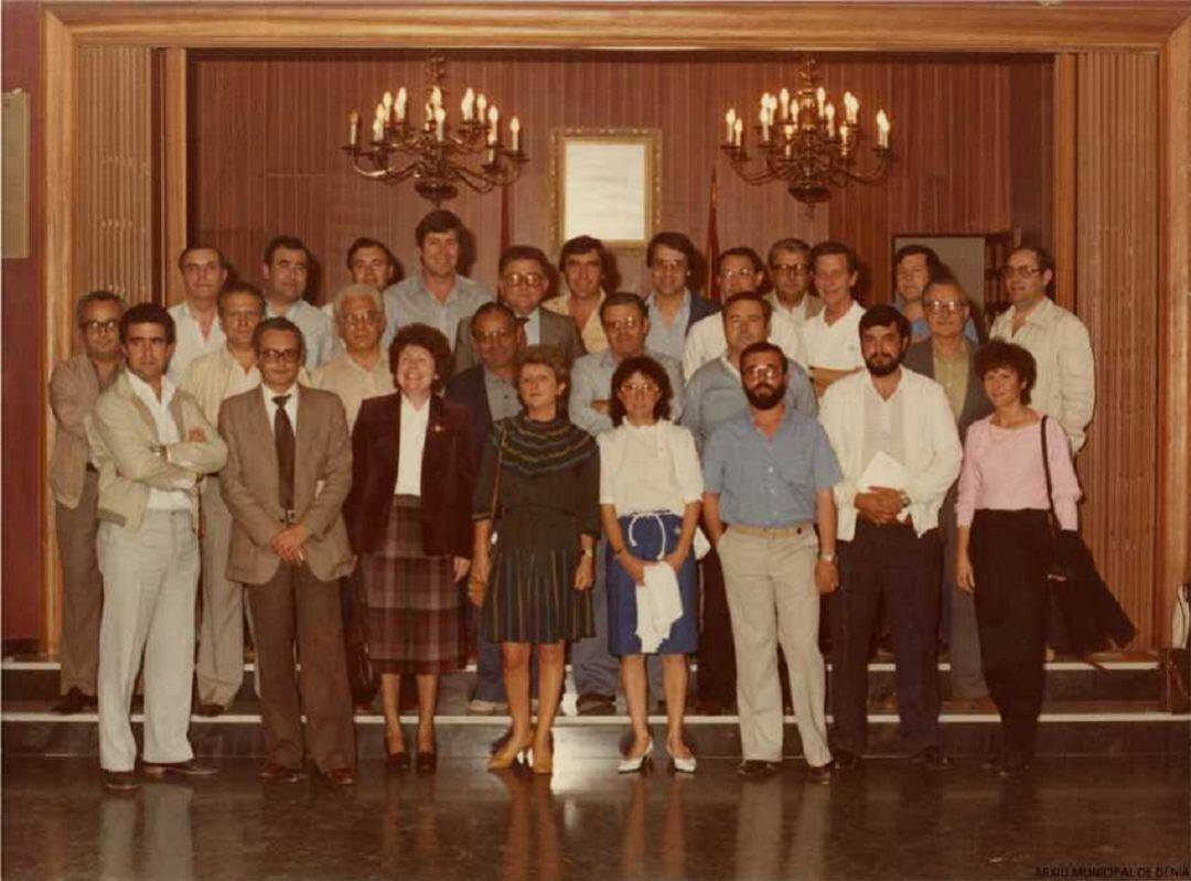 Corporación municipal de 1979-83, a la que pertenecieron las cuatro homenajeadas.