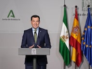 El presidente de la Junta de Andalucía, Juanma Moreno, ha anunciado este lunes su decisión de disolver el Parlamento de Andalucía y convocar elecciones autonómicas el domingo 17 de mayo.