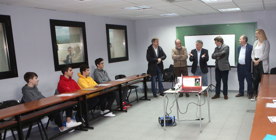 El alcalde tricantino, Jesús Moreno, en el inicio del curso de formación