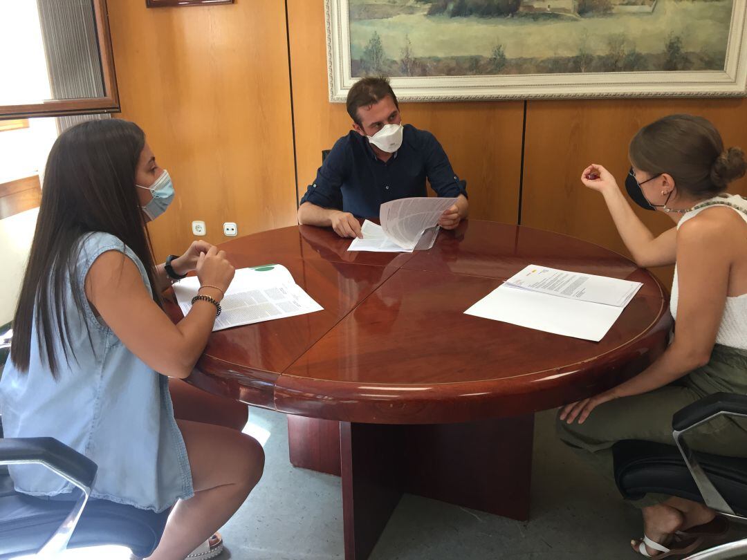 Reunión de Desarrollo Económico en Petrer 