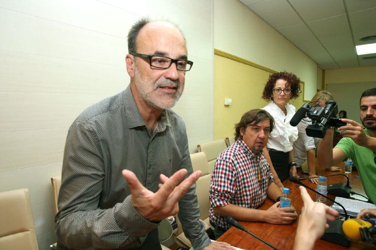 L'alcalde d'Alcanar, Alfons Montserrat, en una roda de premsa després de ser detingut la setmana passada per la Guàrdia Civil.