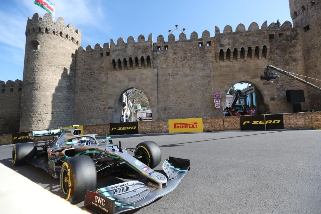 Bottas durante el GP de Azerbaiyan.