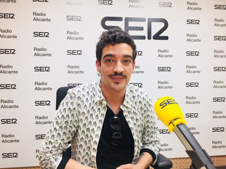 &#039;Muerdo&#039; en los estudios de Radio Alicante