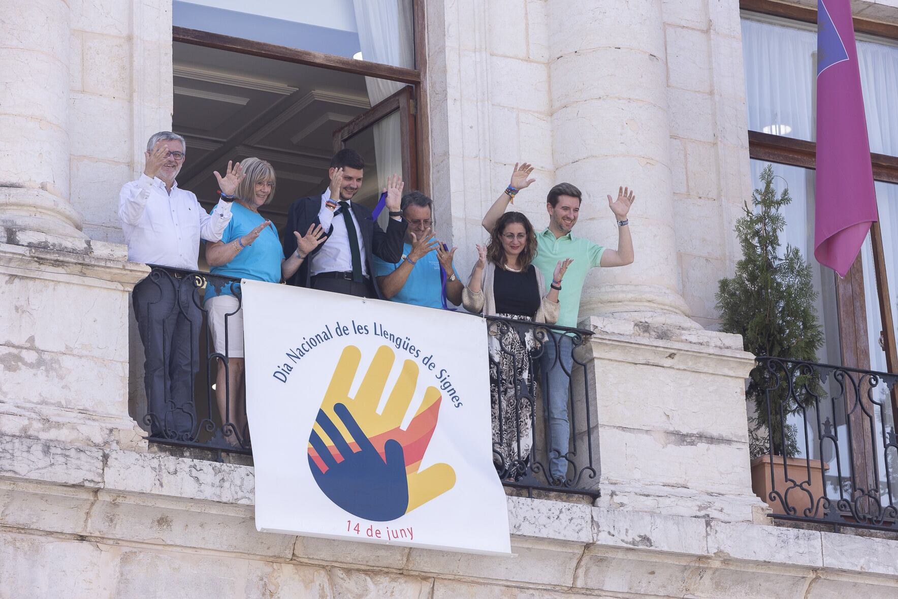 Conmemoración del Día Internacional de la Lengua de Signos en Gandia.