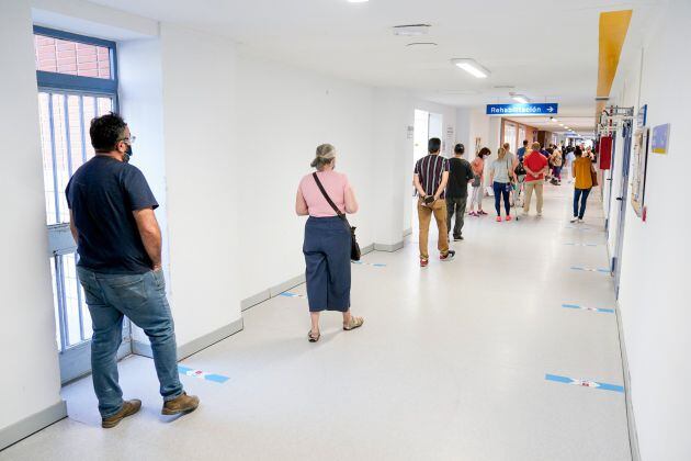 La organización del hospital permite guardar distancias aun dentro de las instalaciones.