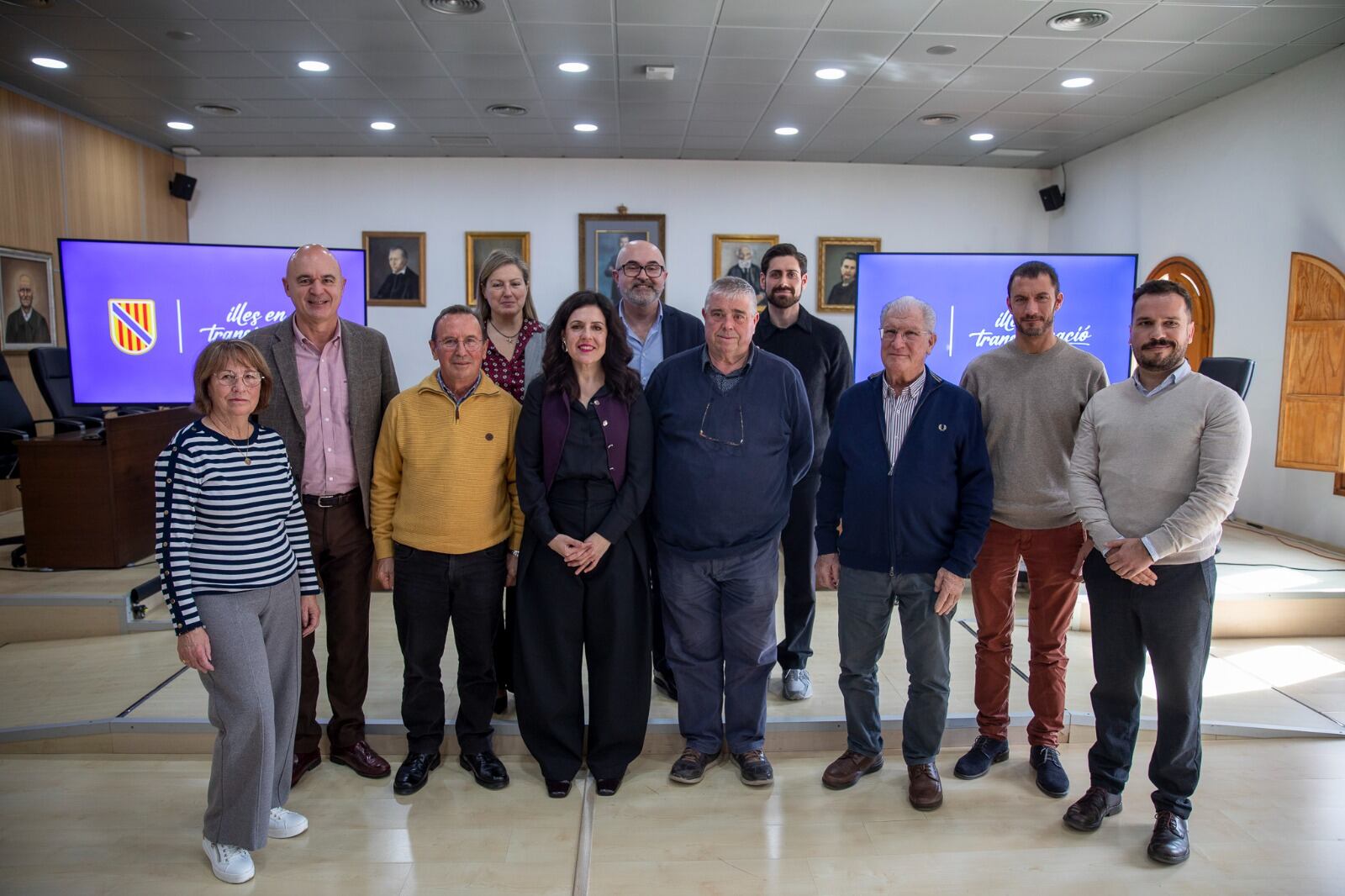 Un momento durante la visita de la consellera