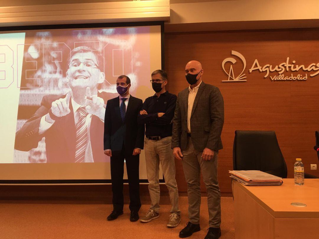 Roberto González, Mike Hanse y David Espinar en la presentación