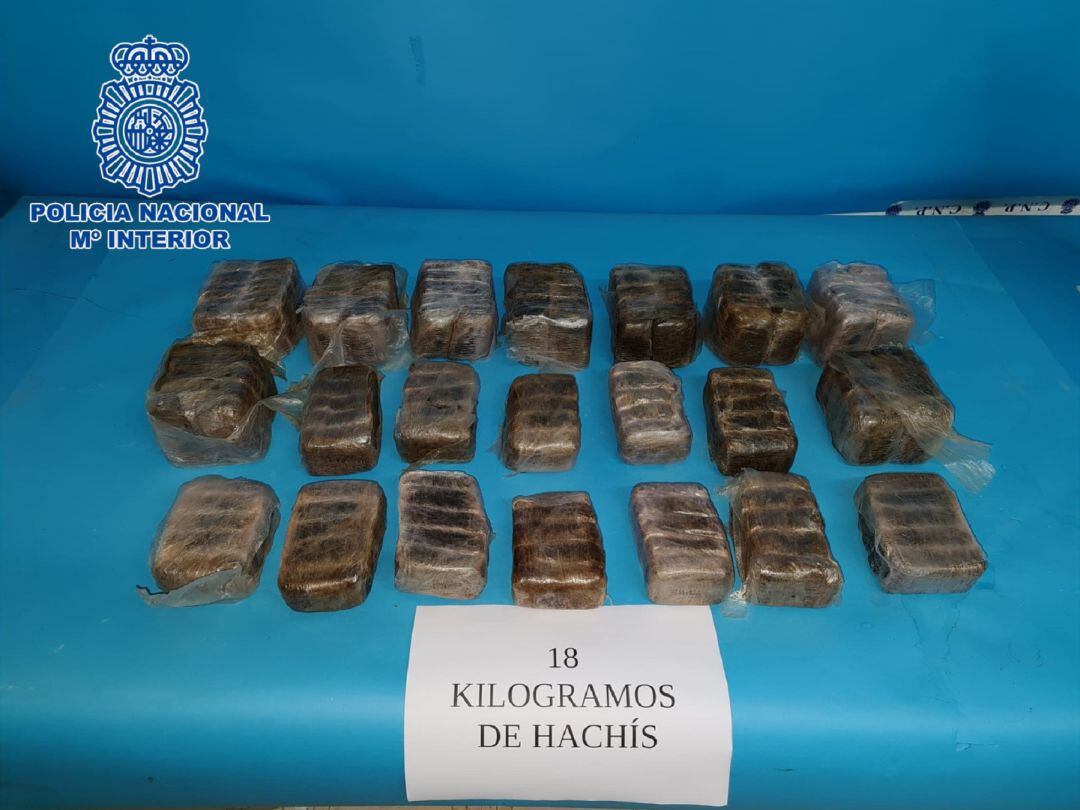 Incautación de 18 kilos de hachís.