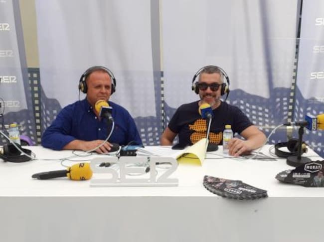 Rafael Fuentes (izquierda) Gran Pez 2020 durante la emisión del programa Hoy por hoy en su pueblo, Las Torres de Cotillas, con motivo de la fiestas patronales en agosto de 2019