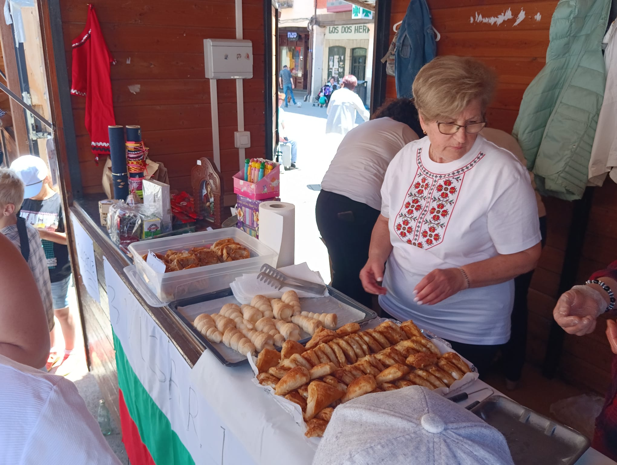 Caseta con productos búlgaros