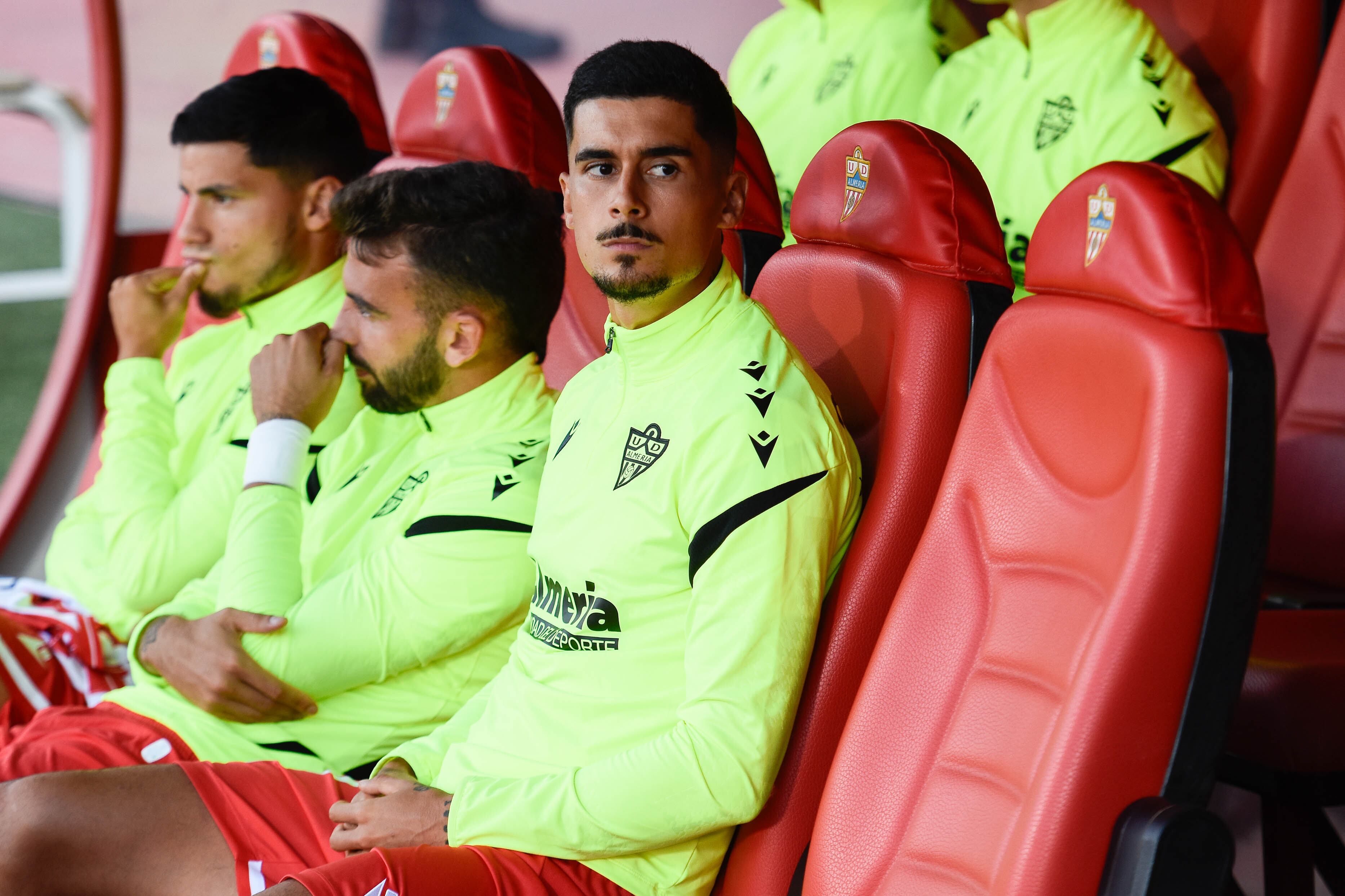 Centelles llegaba al partido desde el banquillo y fue pitado.