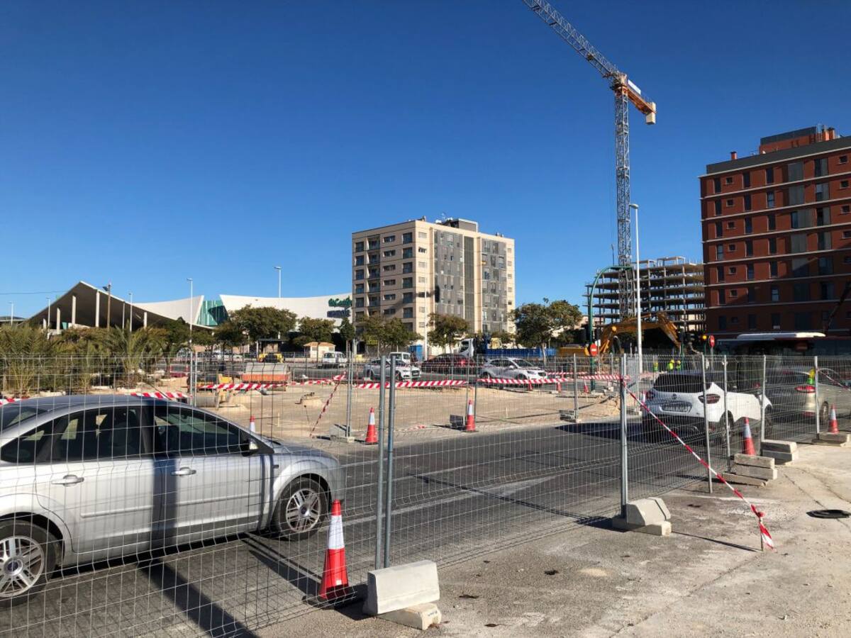 Las obras de la rotonda del Hospital del Vinalopó acabarán en marzo
