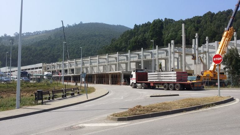 Nave de Uvesco en Vallegón.