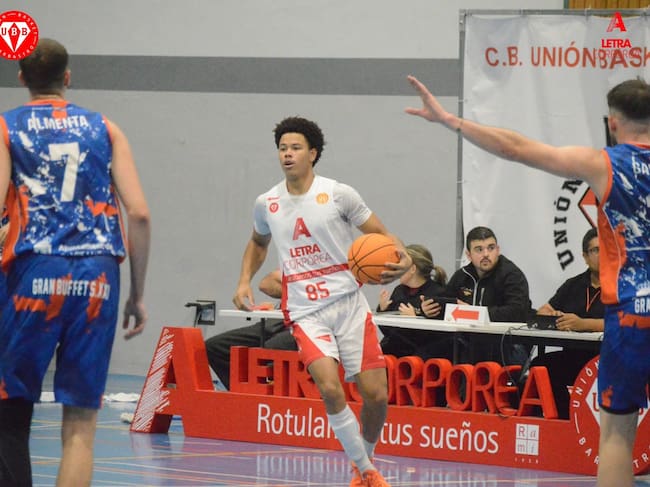 Letra Corpórea Barbastro termina en Tarragona la primera vuelta. Foto: Unión Basket Barbastro
