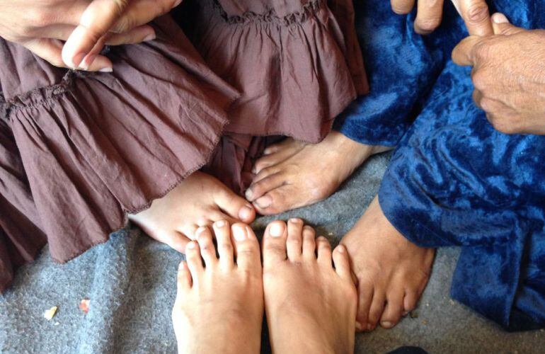 3 de las 12 mujeres entrevistadas por la ONG Women's Links en el informe que denuncia la violación de derechos de miles de refugiadas.