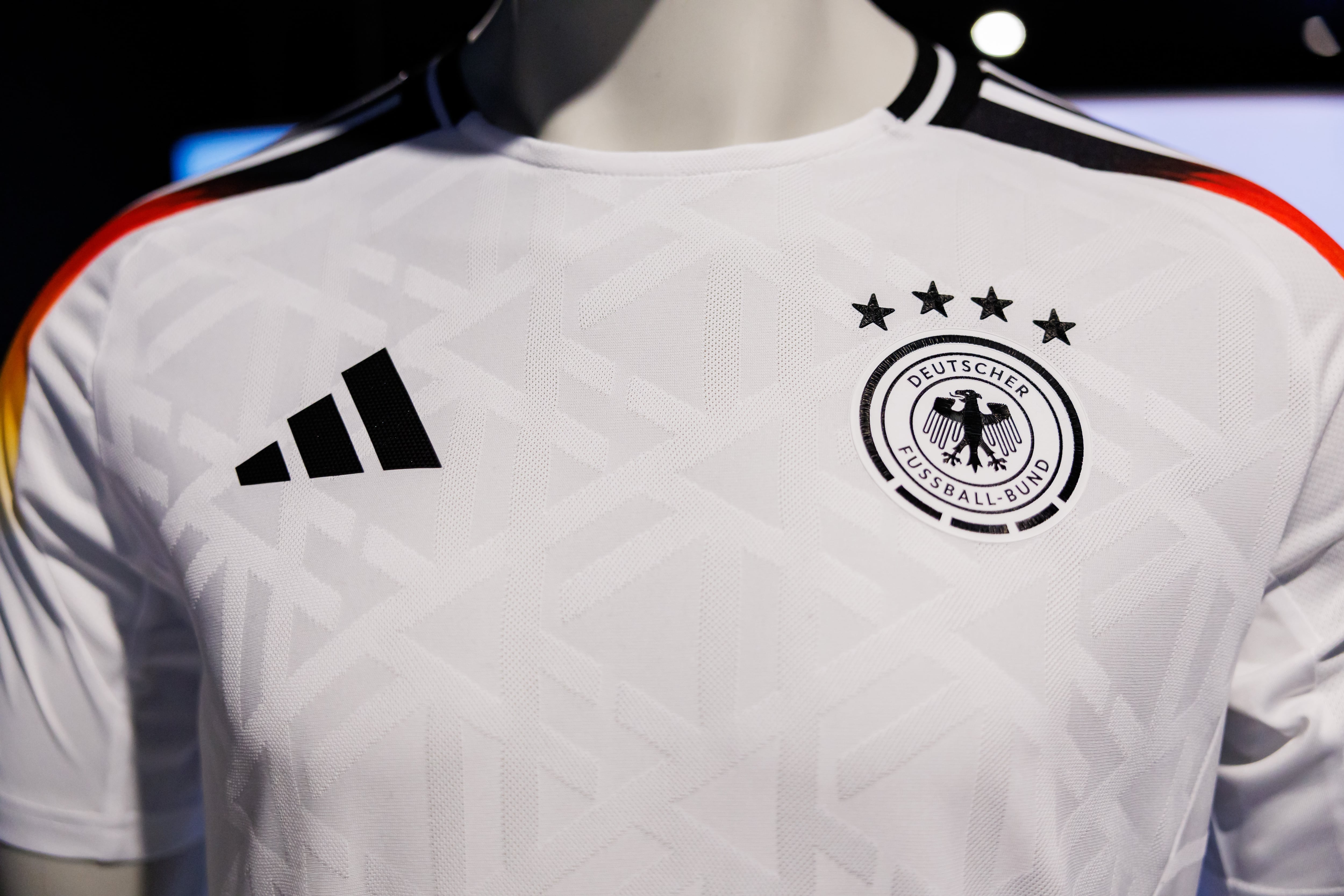 Adidas presenta la equipación de Alemania para la Eurocopa 2024