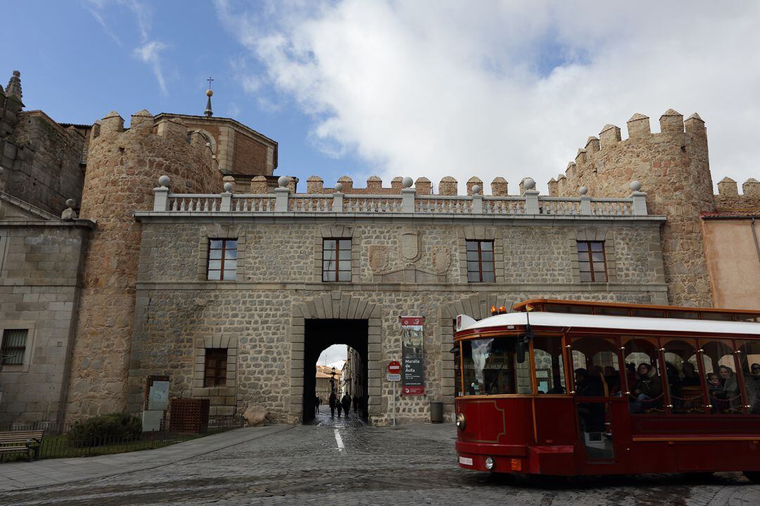 El tranvía turístico es uno de los atractivos de la ciudad