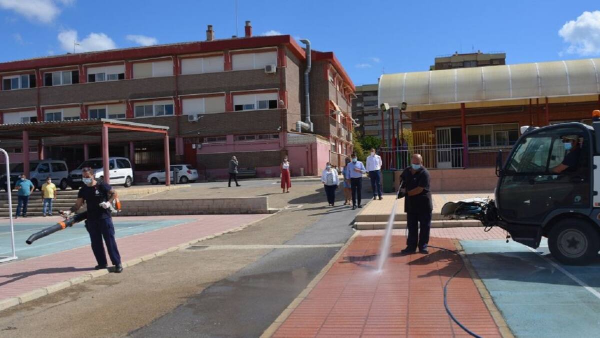 Alicante saca a licitación el contrato de limpieza de colegios que tuvo que echarse atrás en septiembre