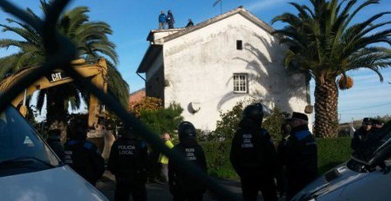 Desalojo en San Vicente de Elviña