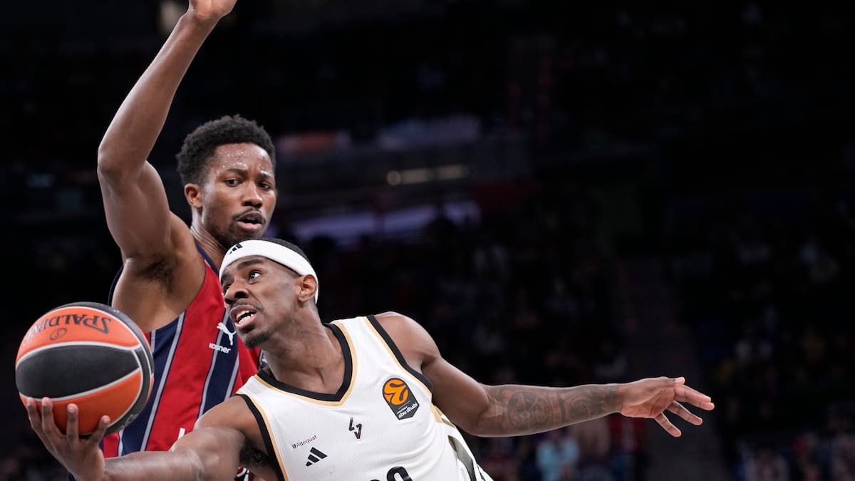 El Kosner Baskonia sigue intratable como local y supera al Asvel (78-73)